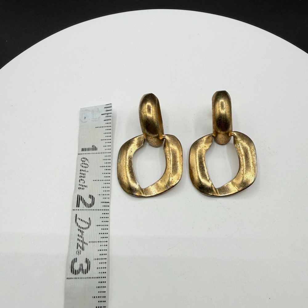 Gold Tone Geometric Door Knocker Dangle Earrings Chunky Statement Pierced Pair - Picture 12 of 13